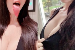 【博狗扑克】暗黑女神口技不得了…「香舌隨棍上」絕對致命 影片重播幾次就高潮幾次