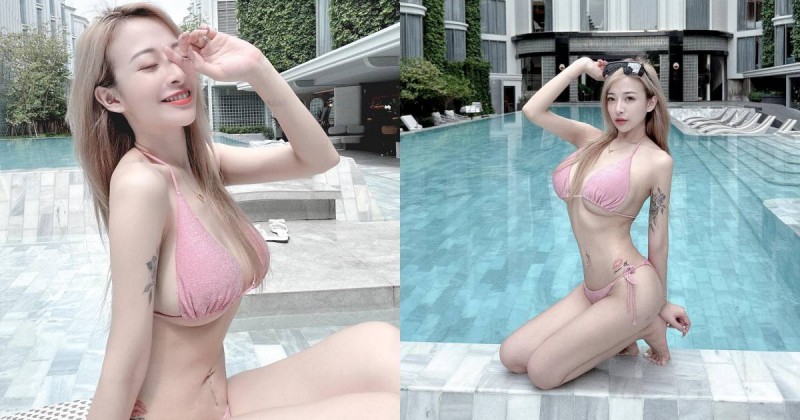 【博狗扑克】淘氣女友「嵐芯語」曼谷度假！泳池邊穿「粉色比基尼」大秀白皙豪乳！