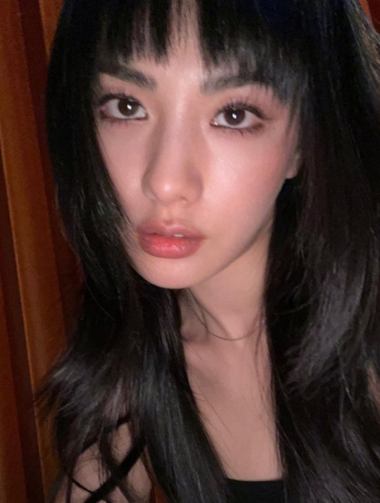 【博狗扑克】韩国女艺人NANA社交网站发近照展性感诱惑魅力