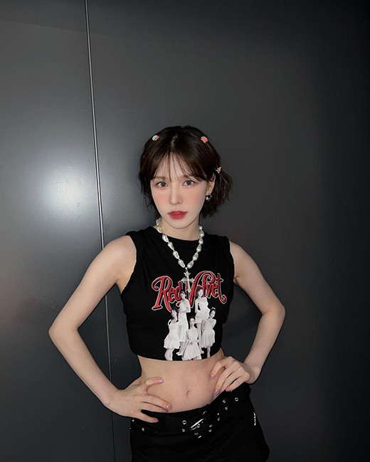 【博狗扑克】Red Velvet成员Wendy社交网站发照展可爱魅力