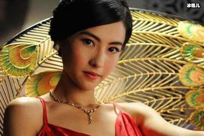 张柏芝庆生晒美照，儿子陪伴左右没了谢霆锋她一样过得很好
