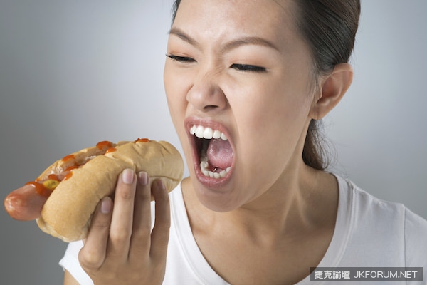 看到『棒狀食物』就會妄想？20代日本女性到底…