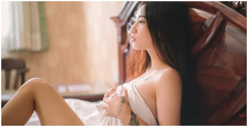【博狗扑克】清淡的性感氛圍!「房間女孩」內衣唯美寫真,性感胴體曲線抓住你的雙眼! 【博狗扑克】清淡的性感氛圍!「房間女孩」內衣唯美寫真,性感胴體曲線抓住你的雙眼!