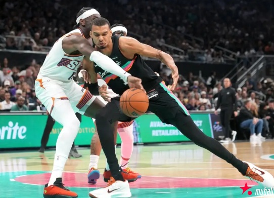 迈博体育 文班亚马17+11卡斯尔20分 马刺擒太阳7连胜 迈博体育 文班亚马17+11卡斯尔20分 马刺擒太阳7连胜