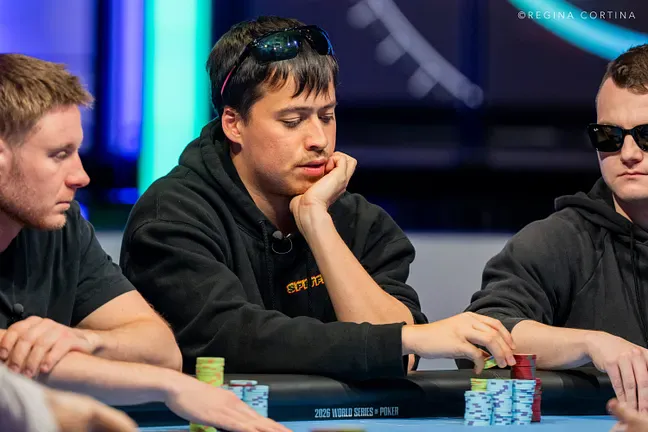 【EV扑克】2026 WSOP $100k豪客赛决赛桌激战正酣:丁彪全力冲击首条金手链