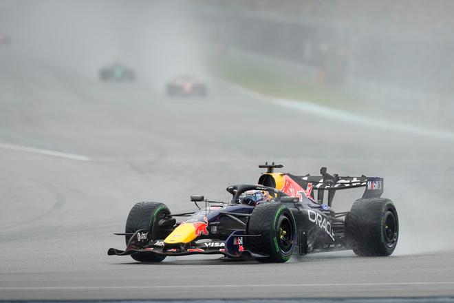 F1巴林大奖赛暖胎圈动力异常:国际汽联发布声明,软件更新后比赛正常进行 F1巴林大奖赛暖胎圈动力异常:国际汽联发布声明,软件更新后比赛正常进行